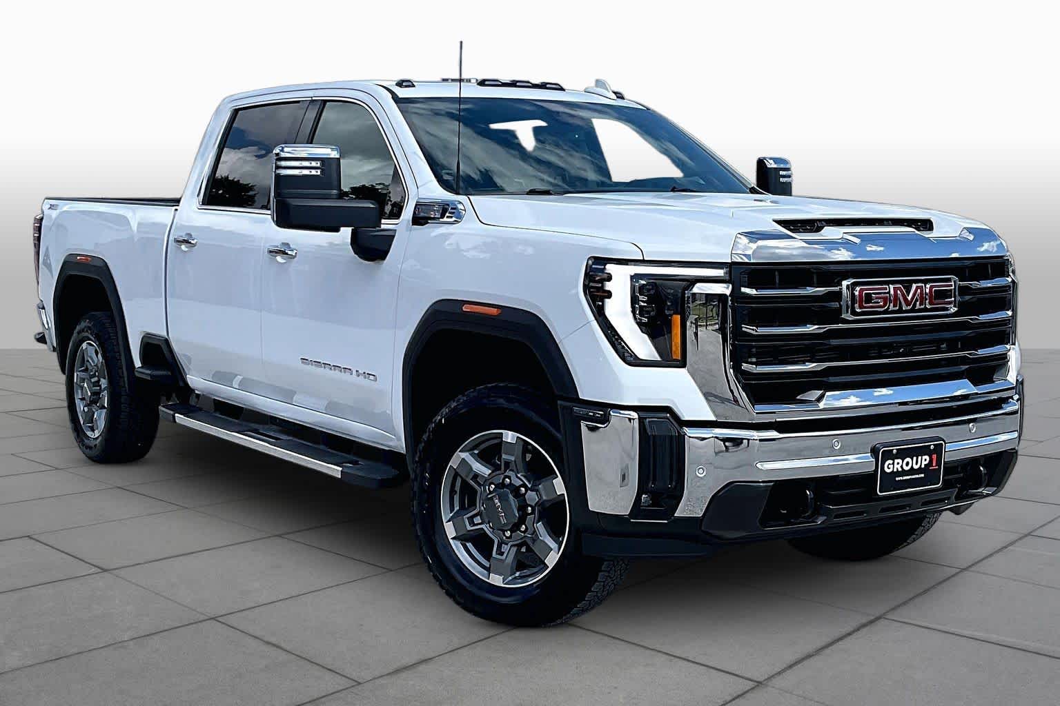 2026 GMC Sierra 2500HD photo 3 of 35