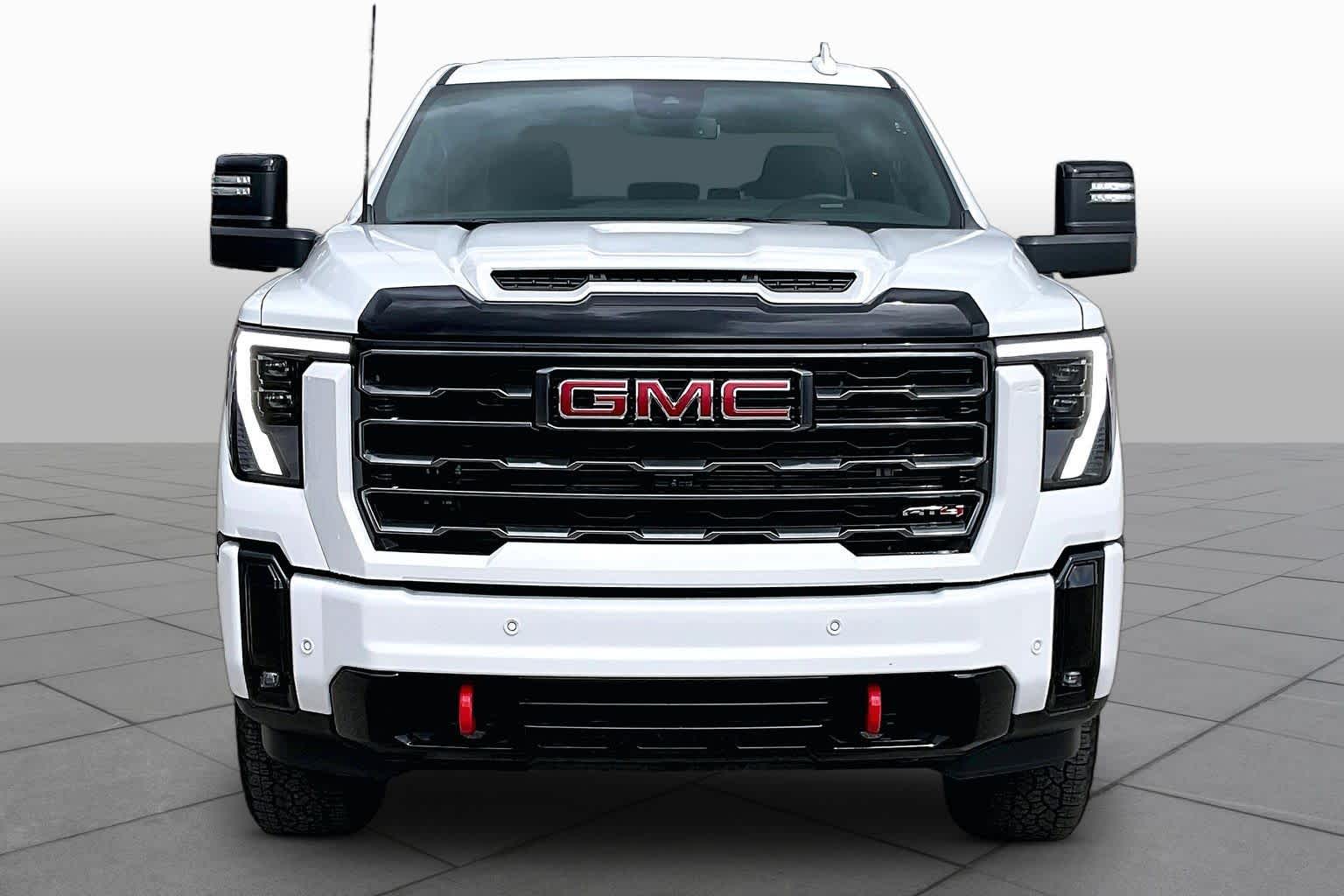 2025 GMC Sierra 2500HD photo 4 of 34