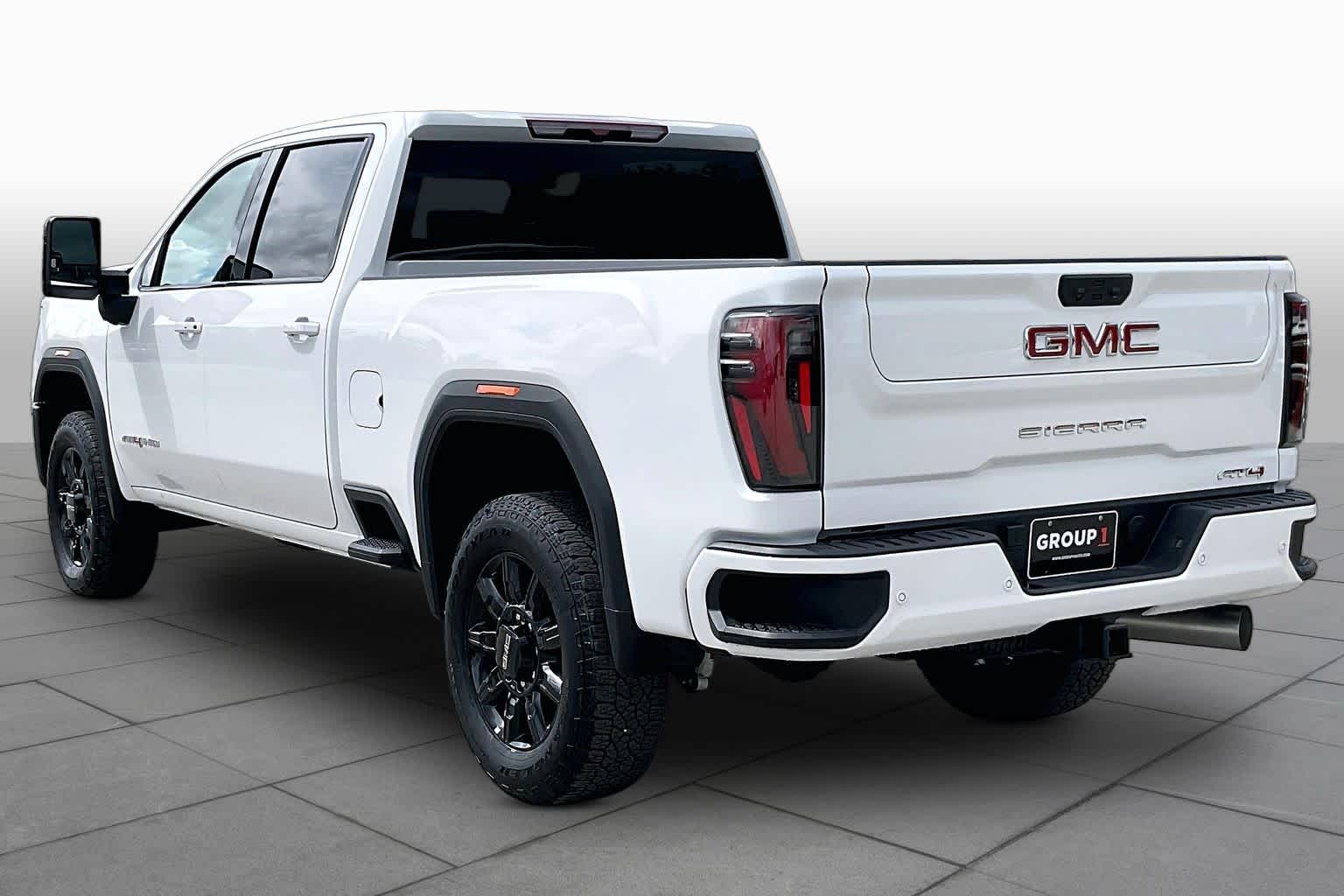 2025 GMC Sierra 2500HD photo 12 of 34