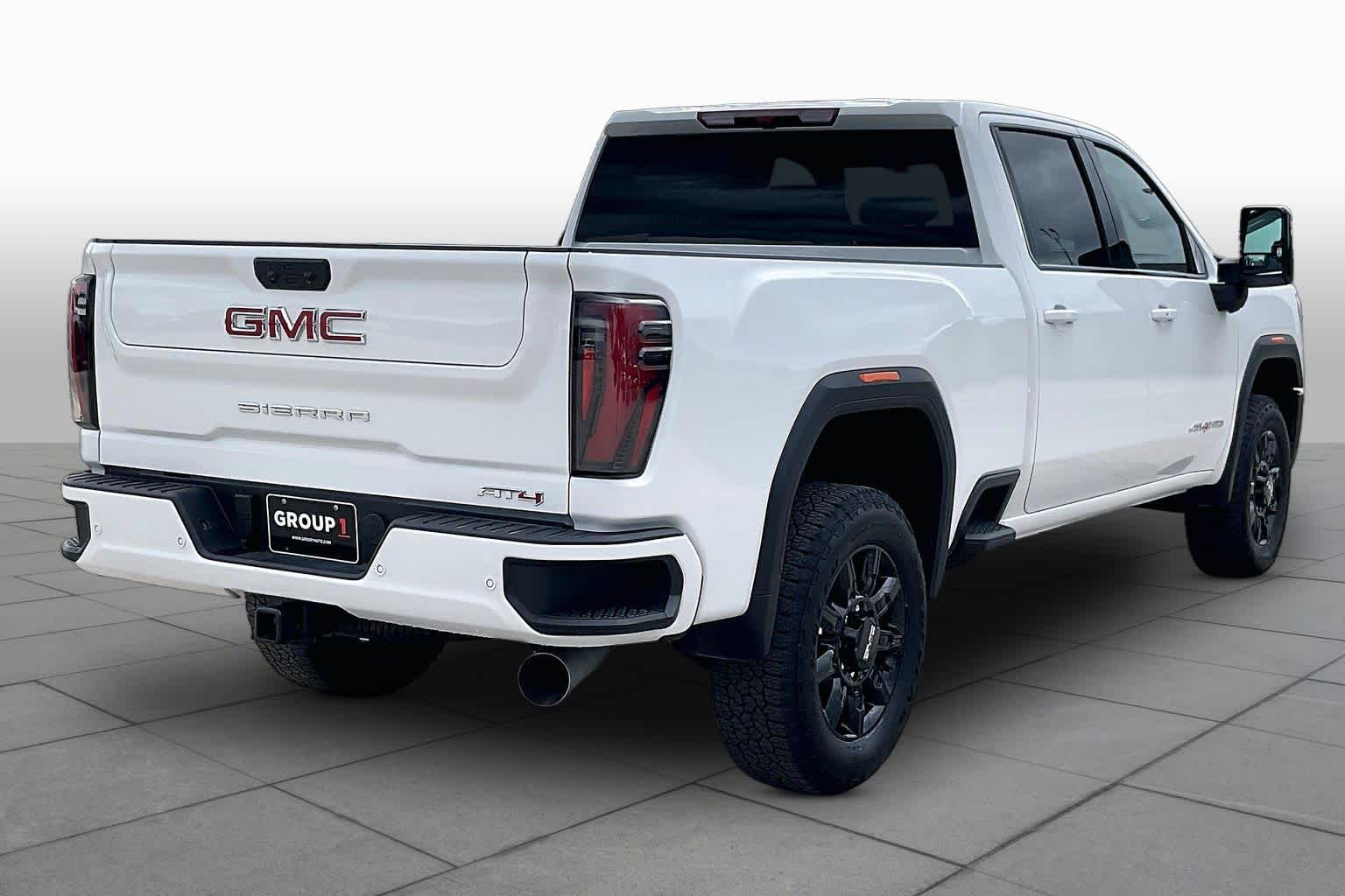 2025 GMC Sierra 2500HD photo 13 of 34