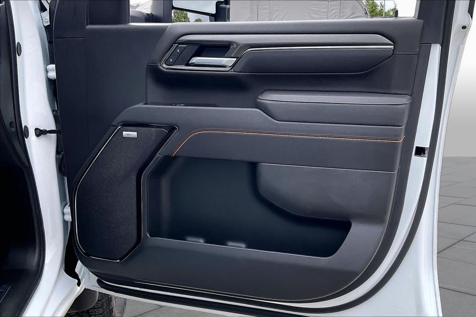 2025 GMC Sierra 2500HD photo 22 of 34