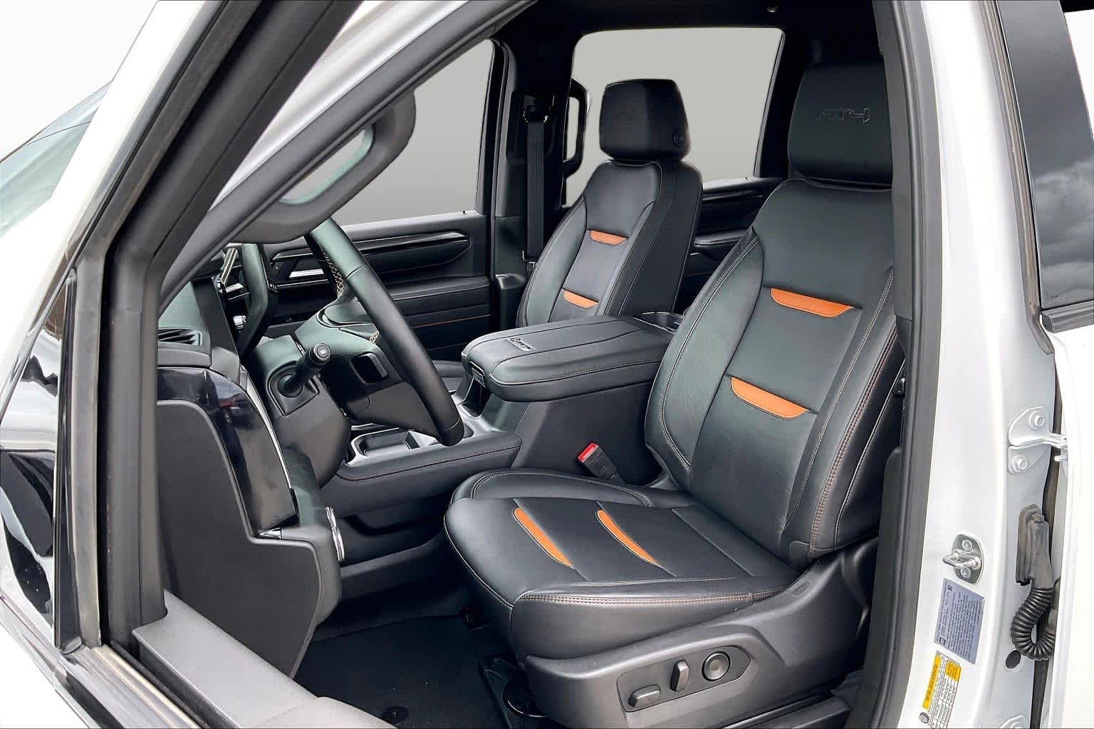 2025 GMC Sierra 2500HD photo 8 of 34