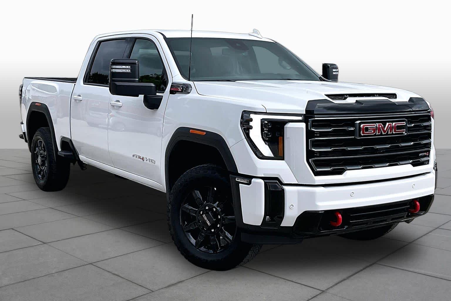 2025 GMC Sierra 2500HD photo 3 of 34