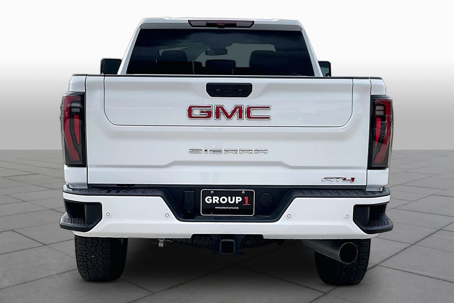 2025 GMC Sierra 2500HD photo 5 of 34