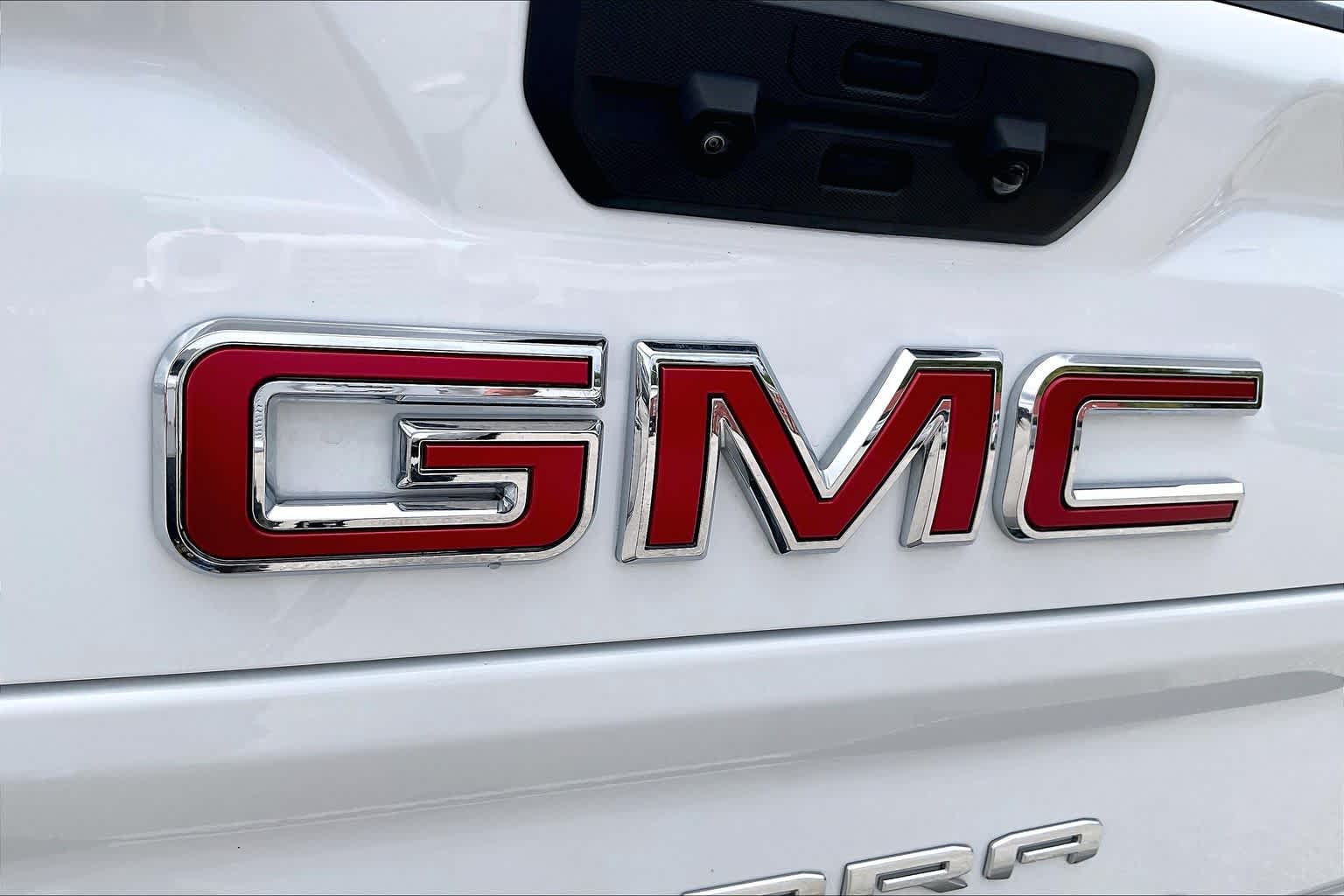 2025 GMC Sierra 2500HD photo 30 of 34