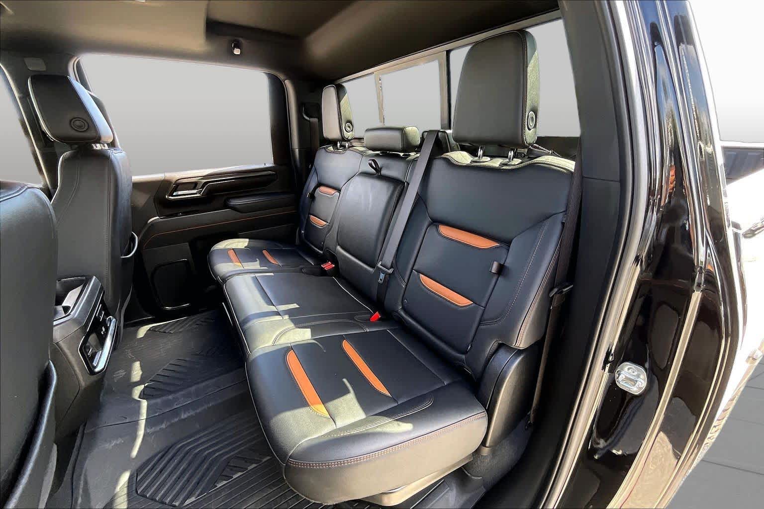 2025 GMC Sierra 3500HD photo 20 of 35