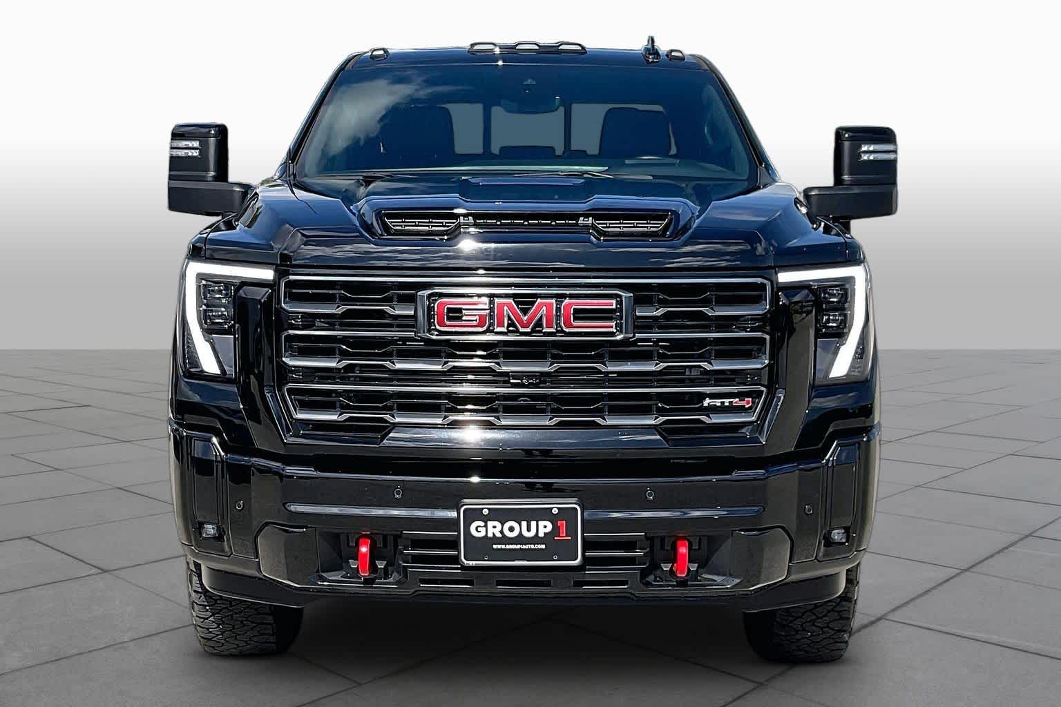 2025 GMC Sierra 3500HD photo 4 of 35