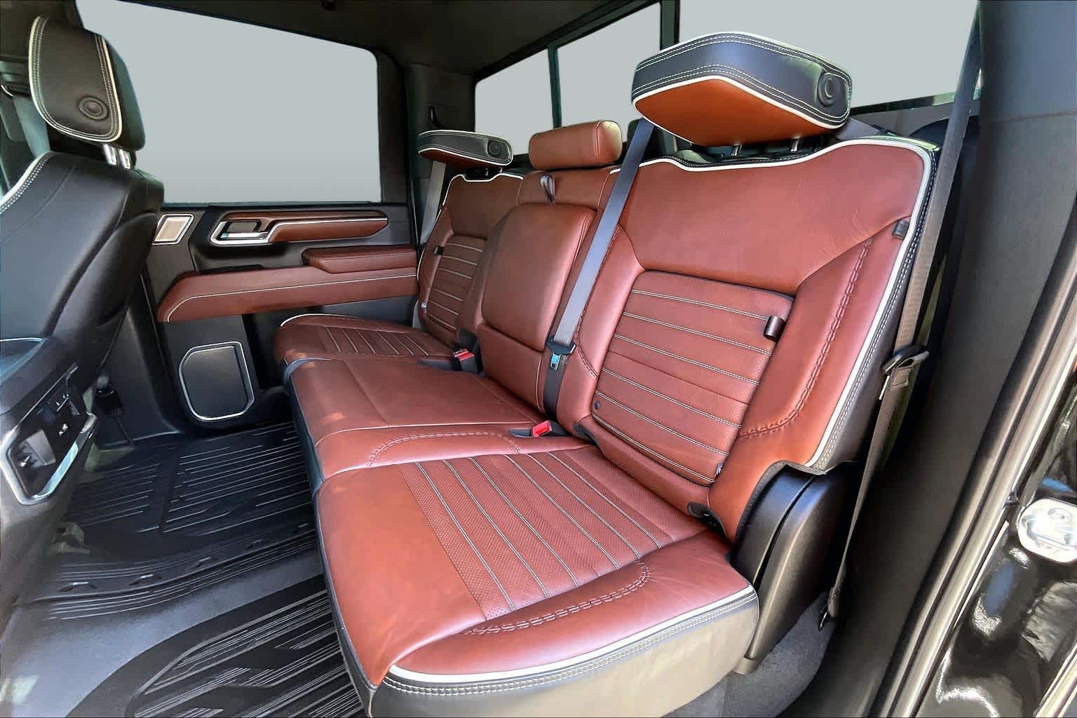 2025 GMC Sierra 3500HD photo 20 of 37