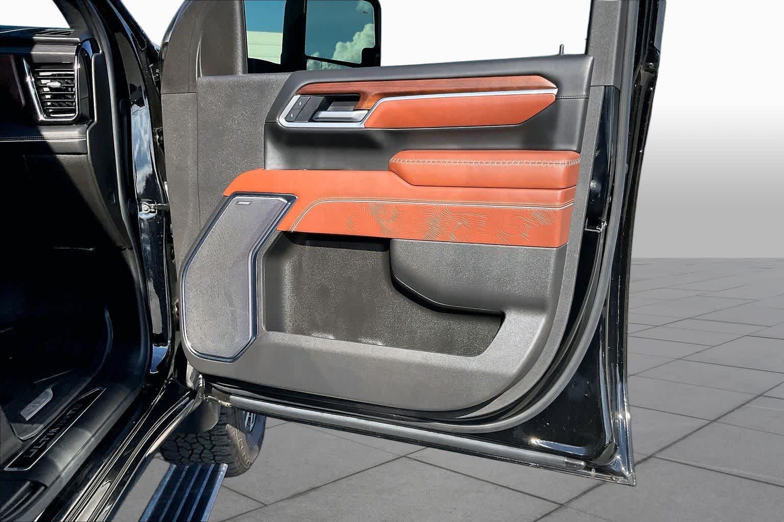 2025 GMC Sierra 3500HD photo 23 of 37