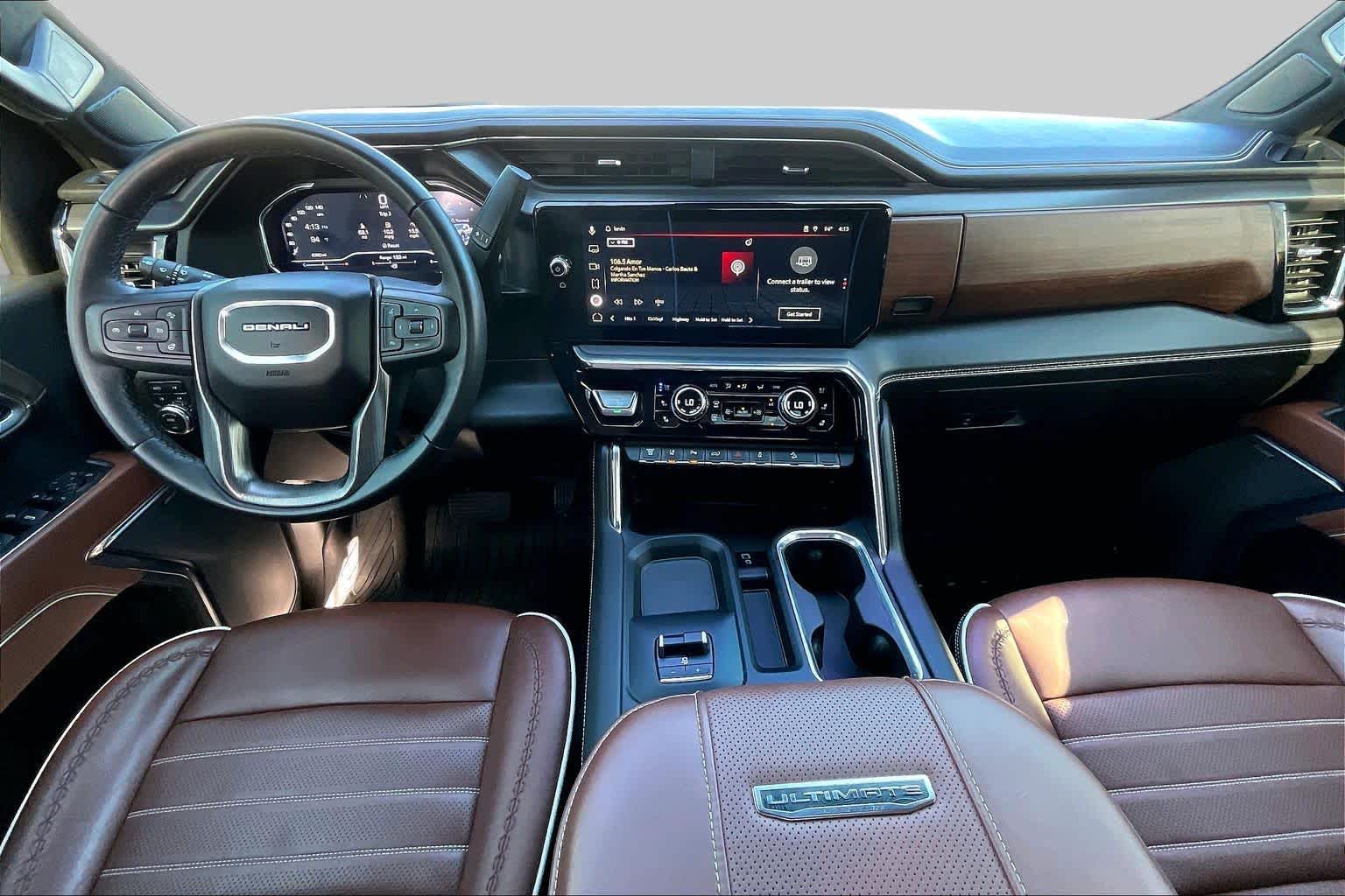 2025 GMC Sierra 3500HD photo 16 of 37