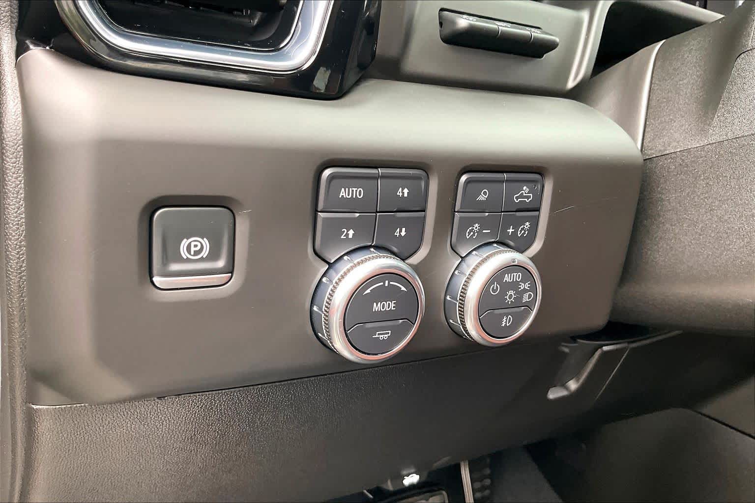 2025 GMC Sierra 3500HD Denali Ultimate Sterling Metallic at Group 1 GMC Buick South