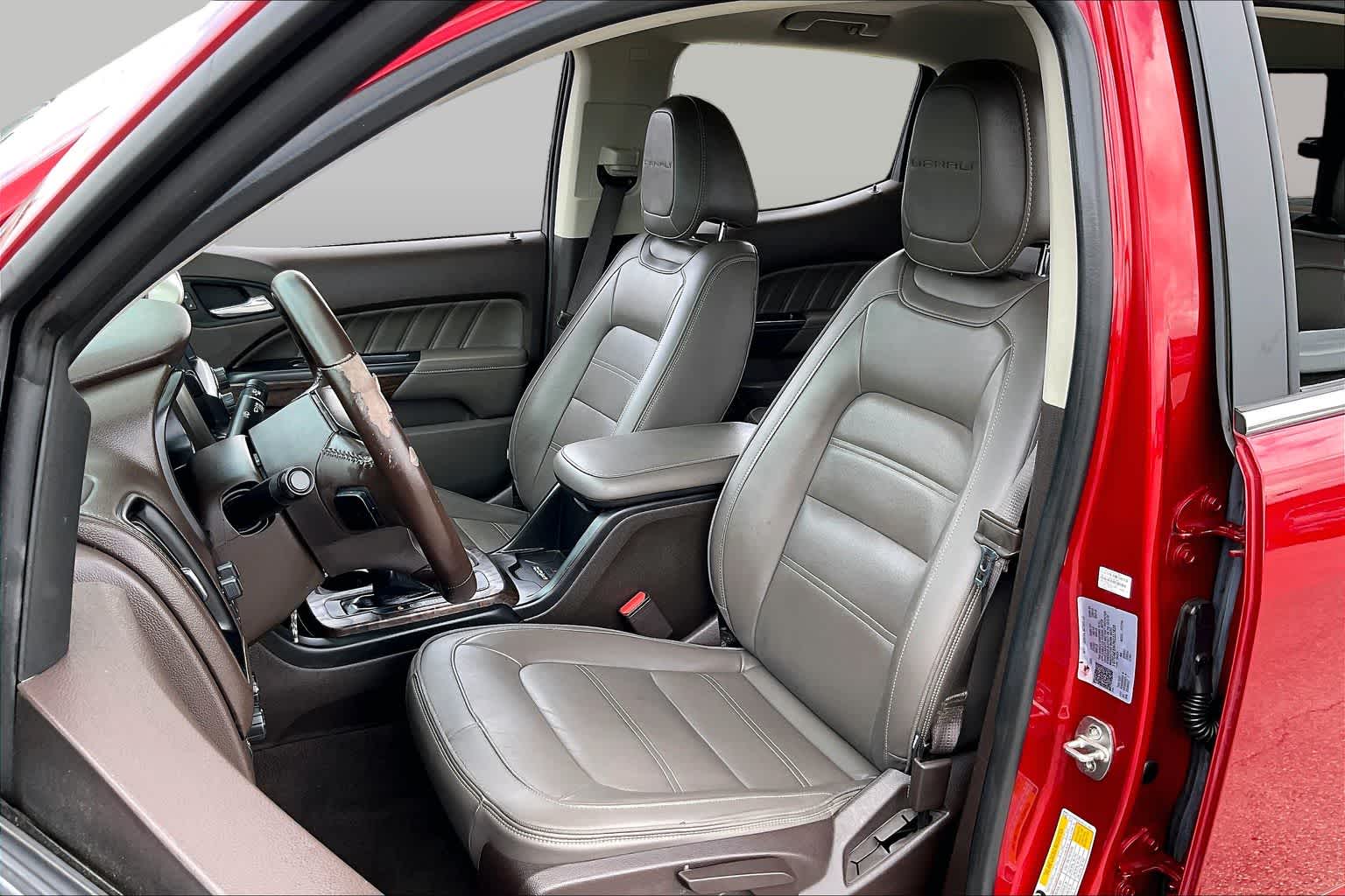 2022 GMC Canyon 4WD Denali - 8