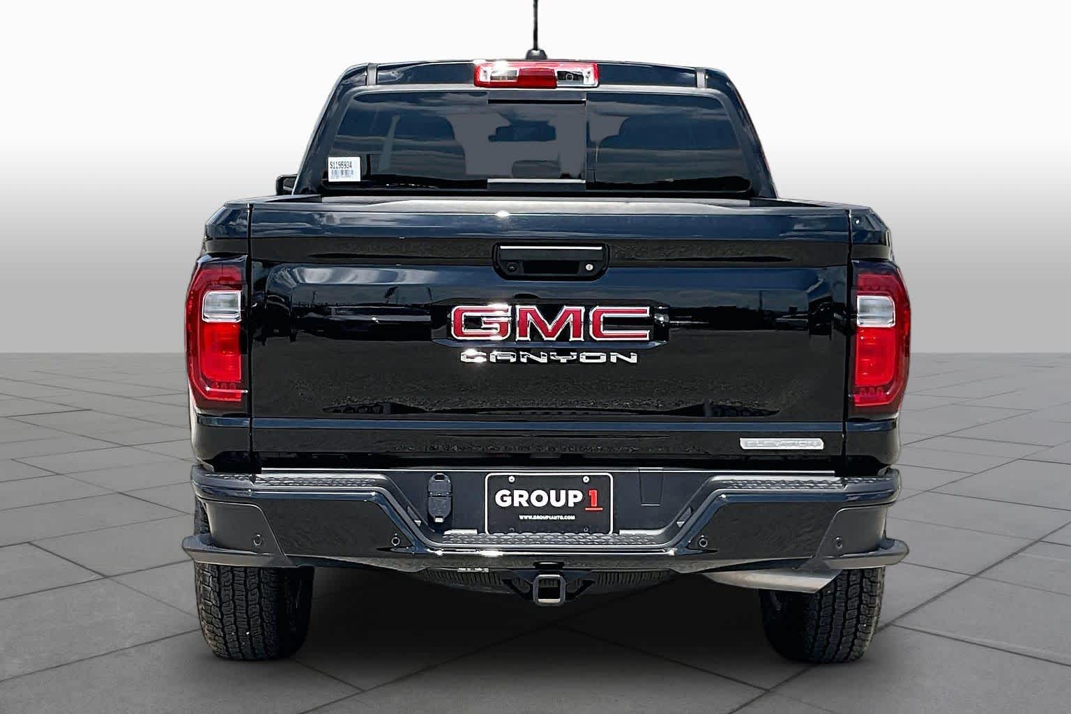 2025 GMC Canyon 2WD Elevation - 4