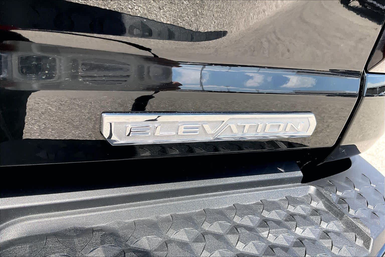 2025 GMC Canyon 2WD Elevation - 9