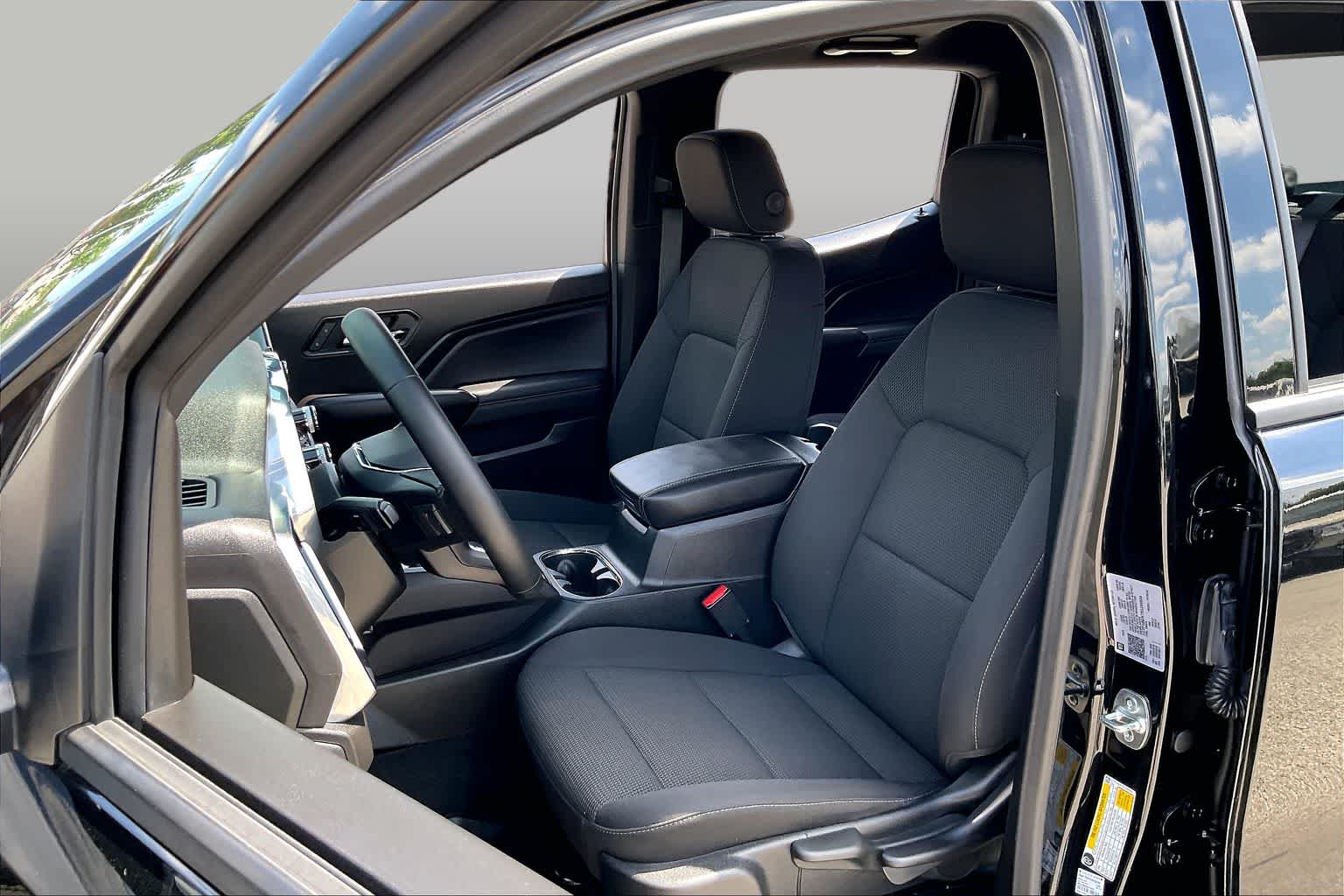 2025 GMC Canyon 2WD Elevation - 7