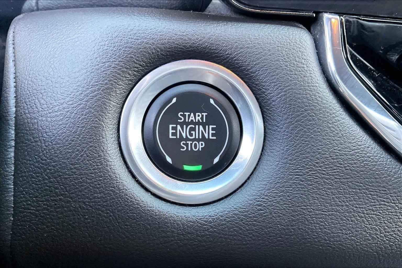 2023 GMC Canyon 2WD Elevation Summit White at Group 1 GMC Buick South