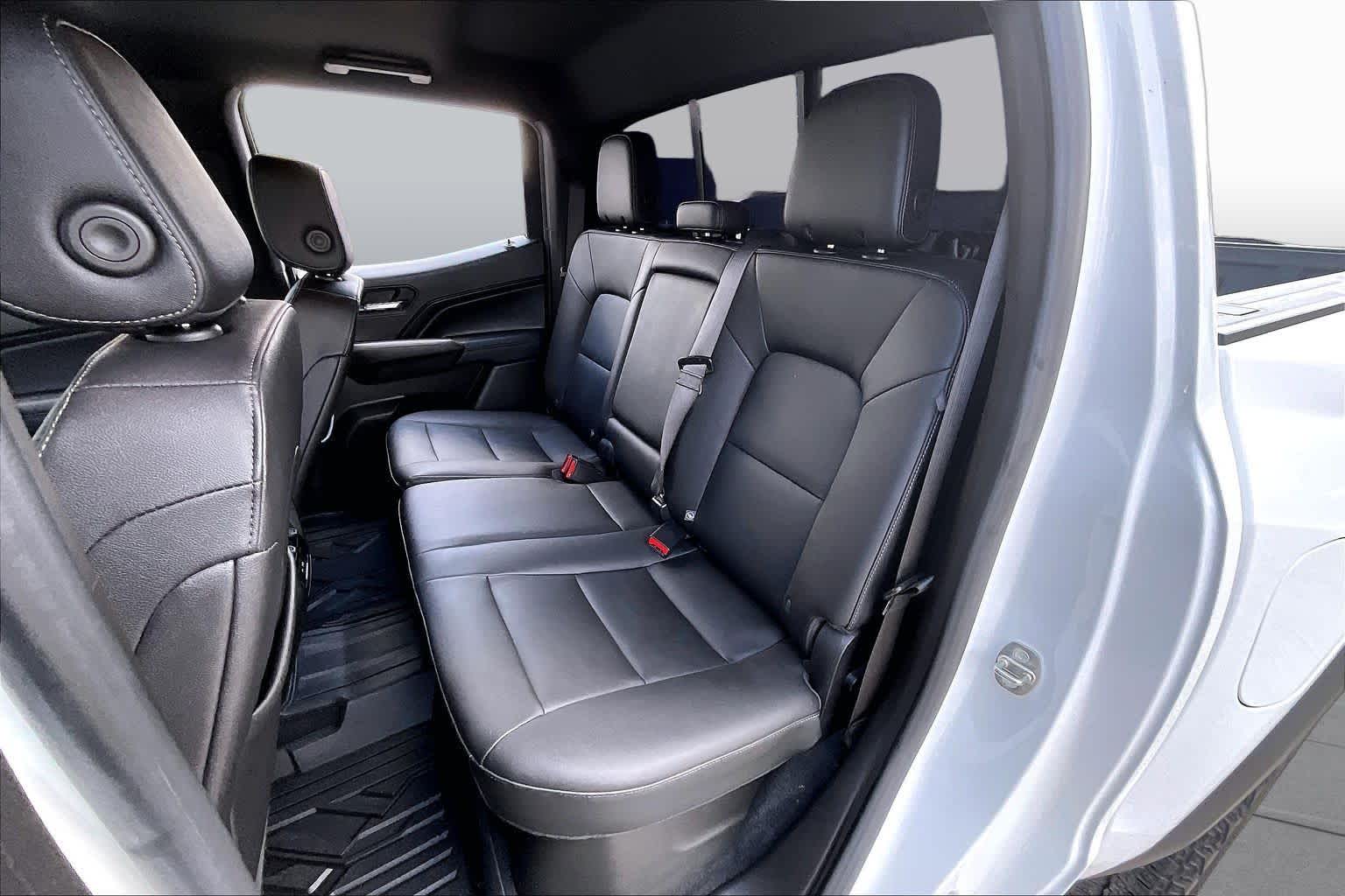 2023 GMC Canyon 2WD Elevation Summit White at Group 1 GMC Buick South