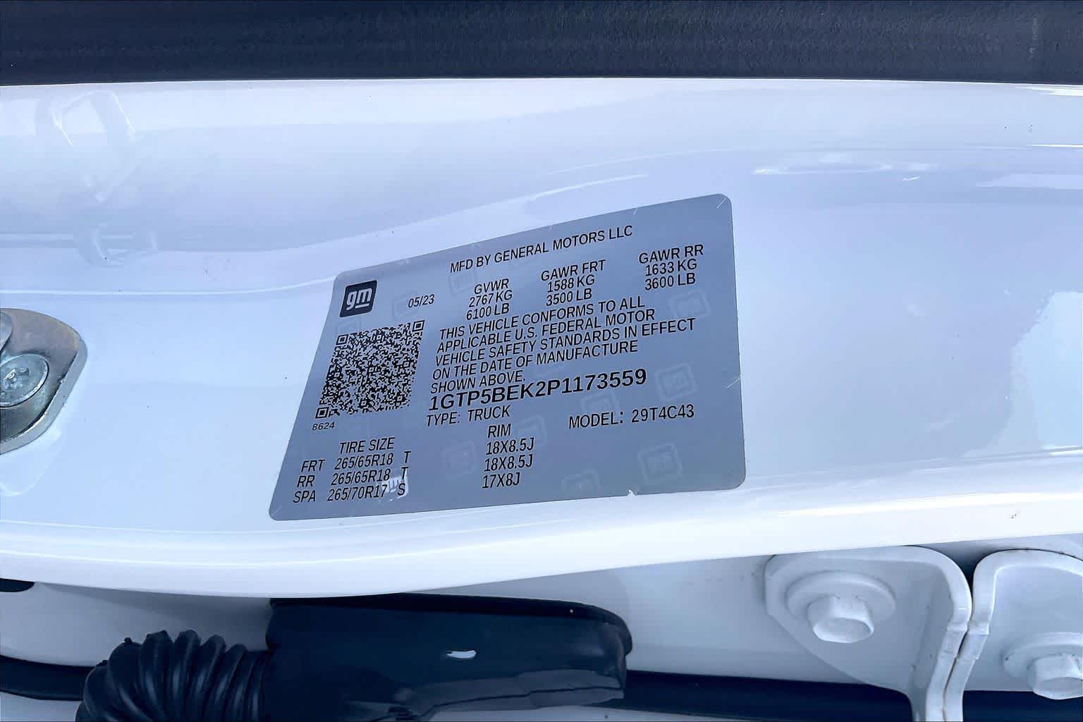 2023 GMC Canyon 2WD Elevation Summit White at Group 1 GMC Buick South
