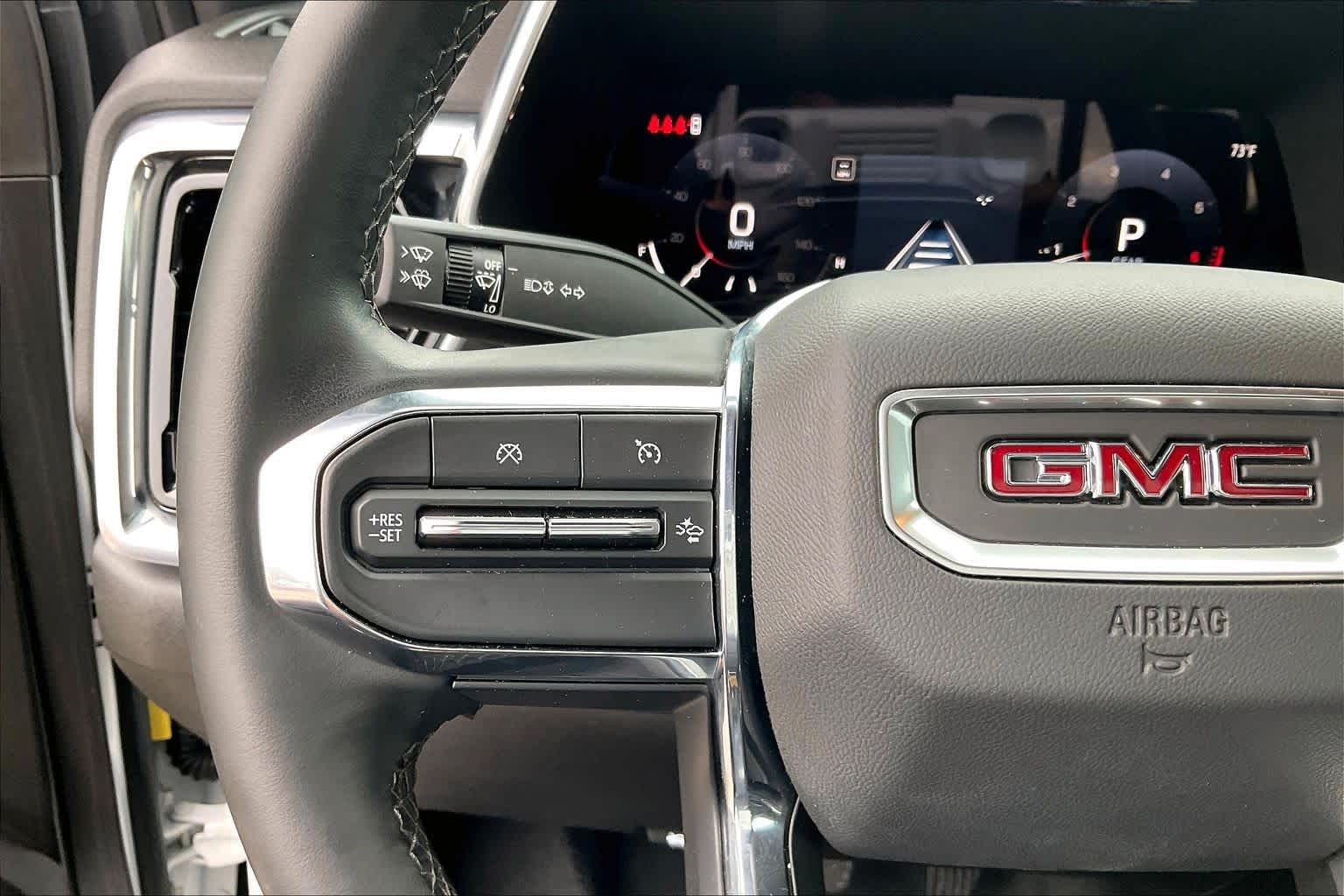 2024 GMC Canyon photo 23 of 34