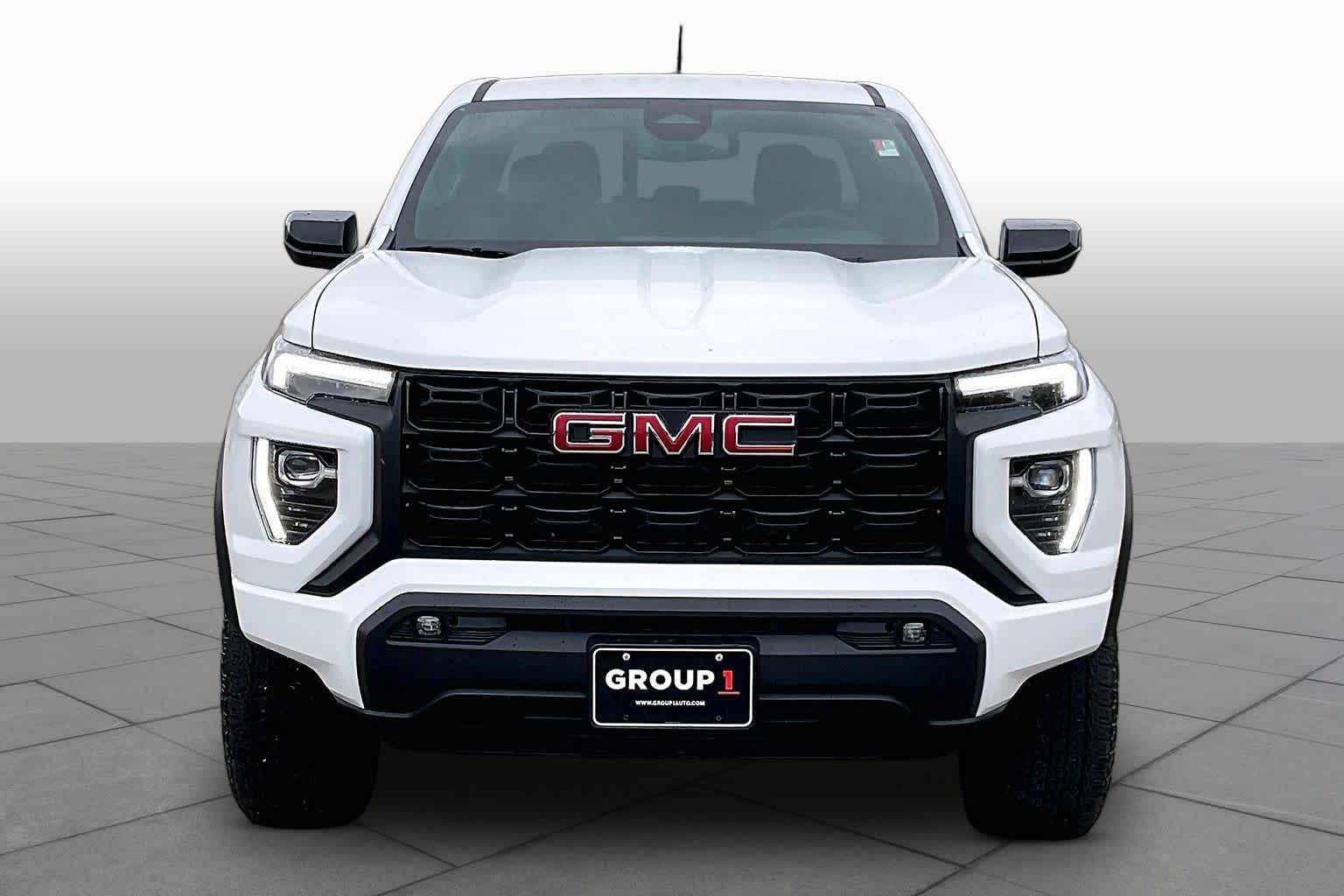 2024 GMC Canyon photo 4 of 34