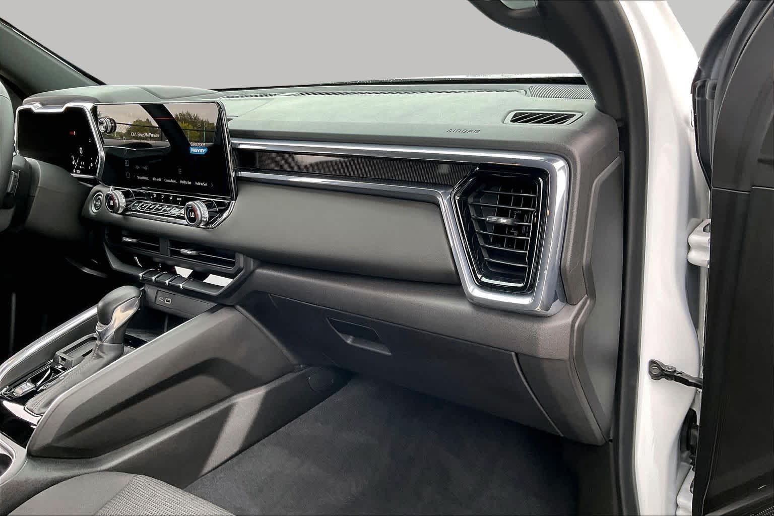 2024 GMC Canyon photo 18 of 34