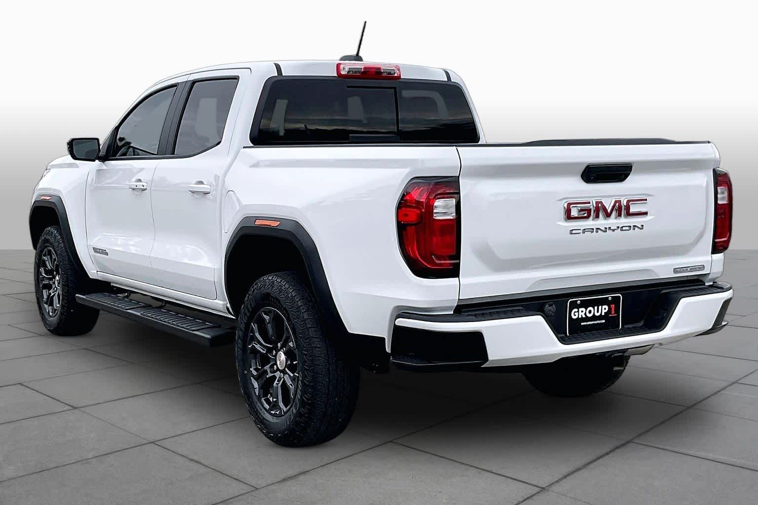 2024 GMC Canyon photo 12 of 34