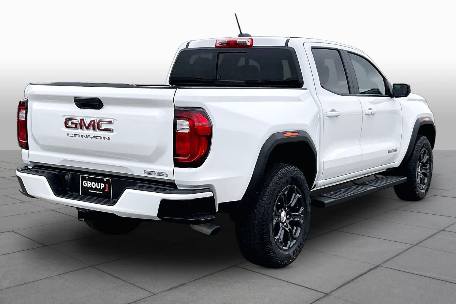 2024 GMC Canyon photo 13 of 34