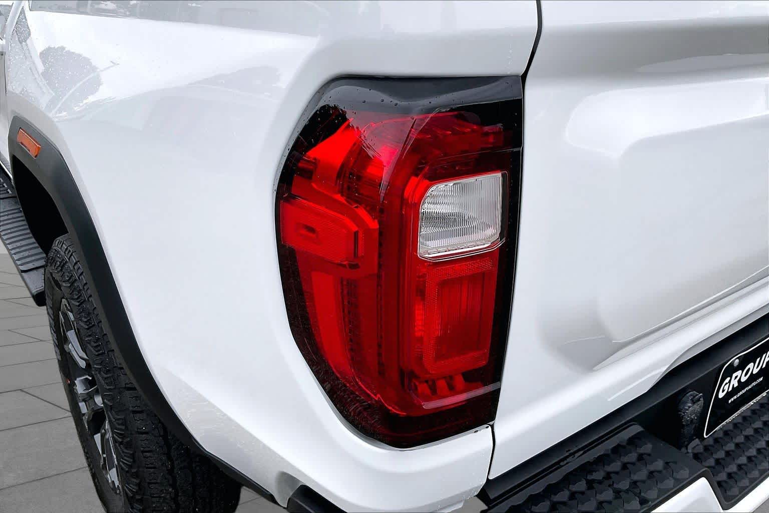 2024 GMC Canyon photo 28 of 34