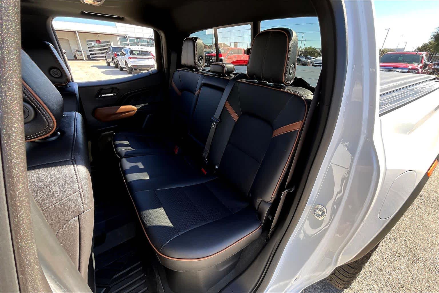 2023 GMC Canyon 4WD AT4 Summit White at Group 1 GMC Buick South