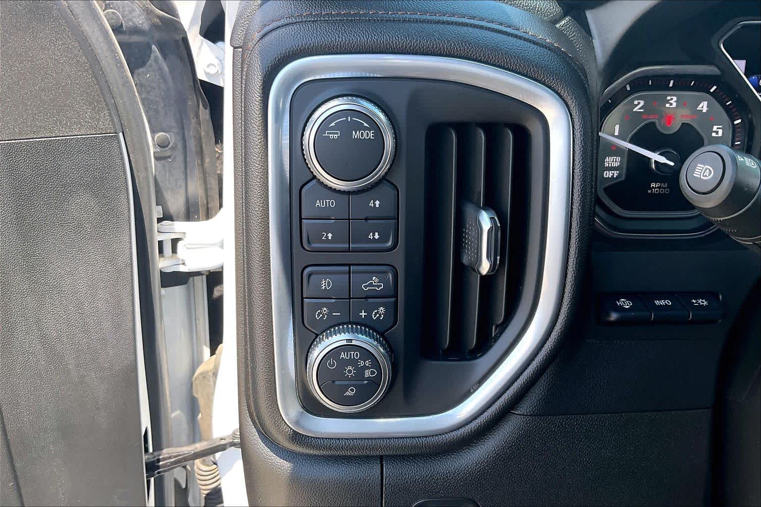 2021 GMC Sierra 1500 AT4 Summit White at Group 1 GMC Buick South