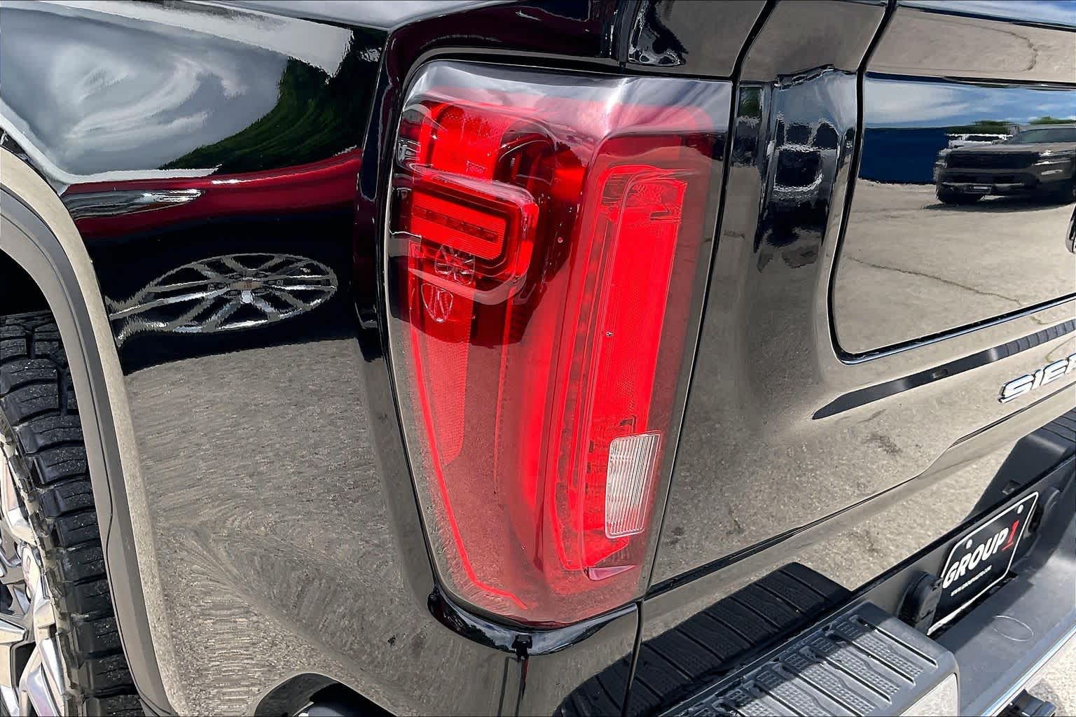 2022 GMC Sierra 1500 SLT Onyx Black at Group 1 GMC Buick South