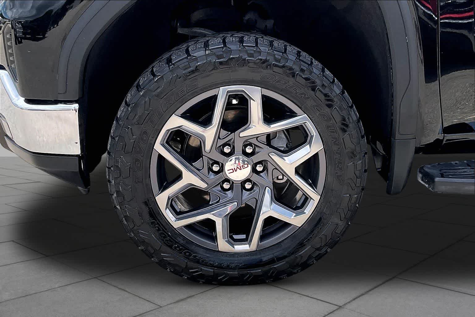 2022 GMC Sierra 1500 SLT Onyx Black at Group 1 GMC Buick South