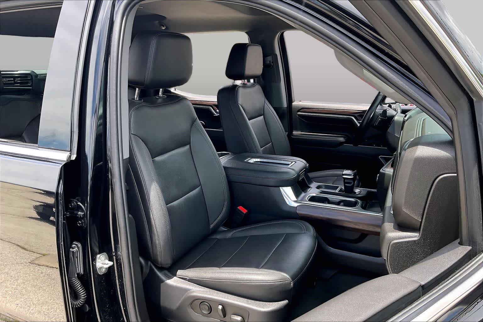 2022 GMC Sierra 1500 SLT Onyx Black at Group 1 GMC Buick South