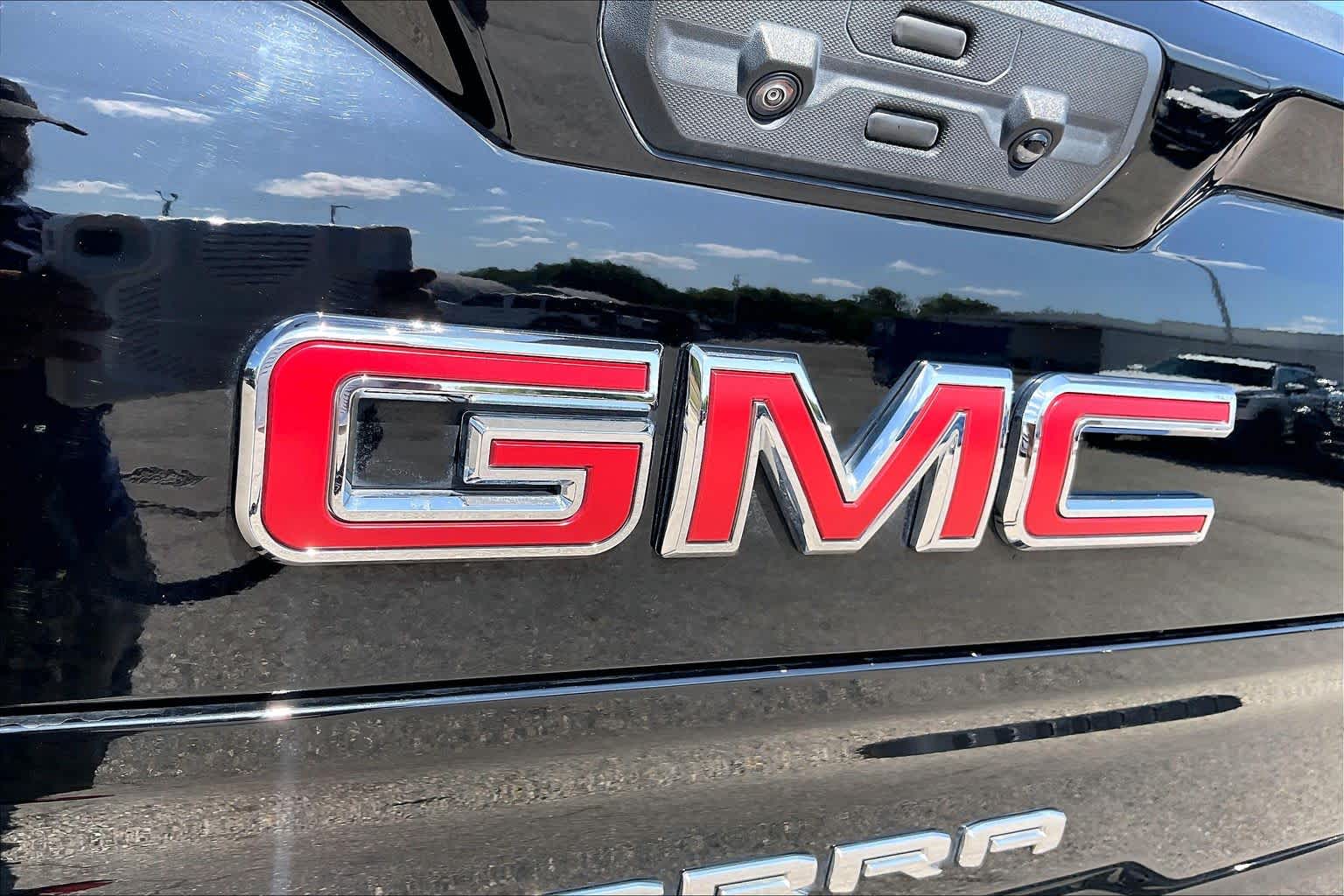 2023 GMC Sierra 1500 photo 31 of 35