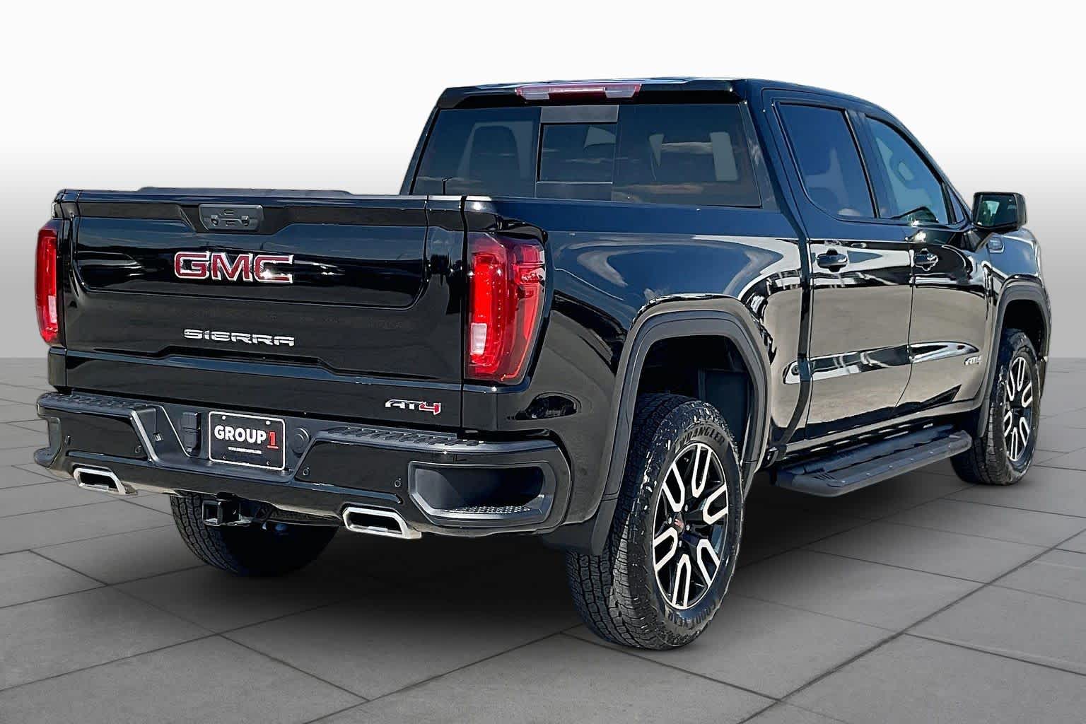 2023 GMC Sierra 1500 photo 13 of 35