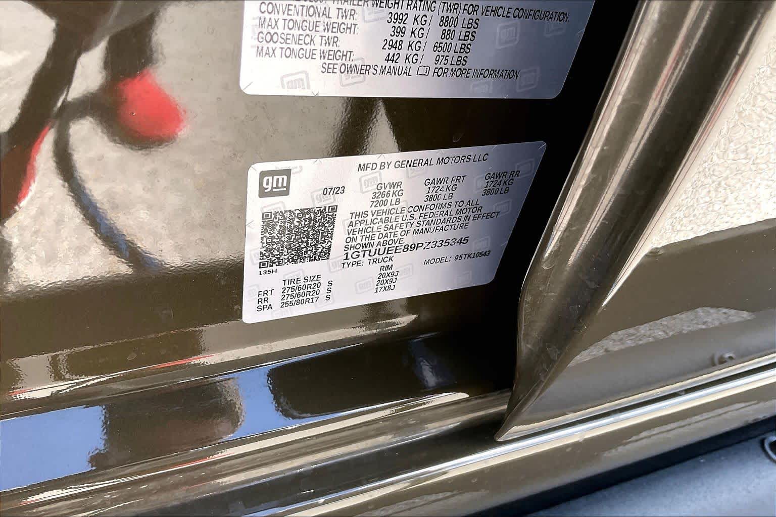 Certified Used 2023 DEEP BRONZE METALLIC GMC AT4 image 35