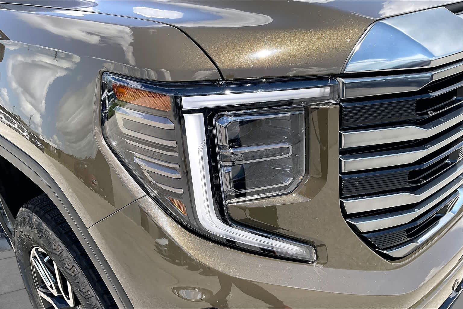 Certified Used 2023 DEEP BRONZE METALLIC GMC AT4 image 28