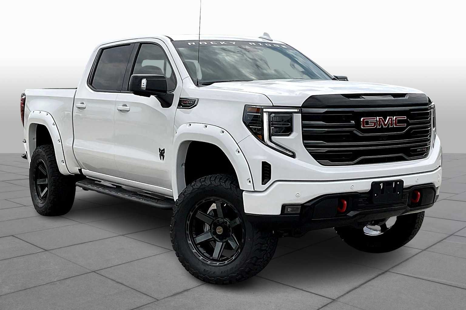 2025 GMC Sierra 1500 AT4 - 1