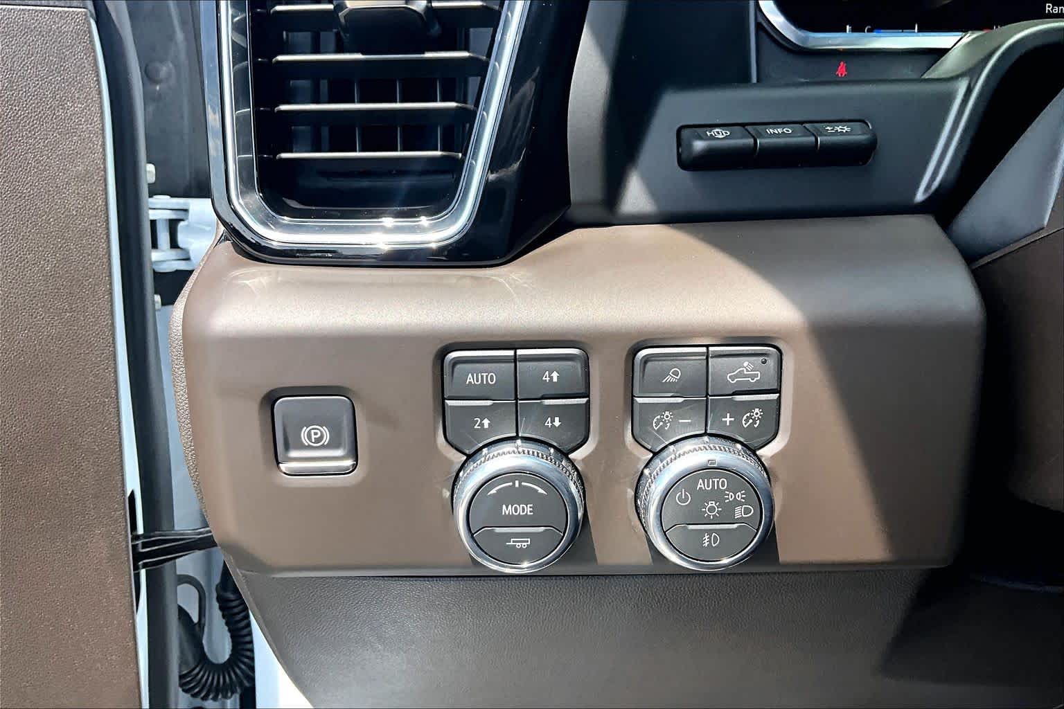 2026 GMC Sierra 1500 photo 36 of 37