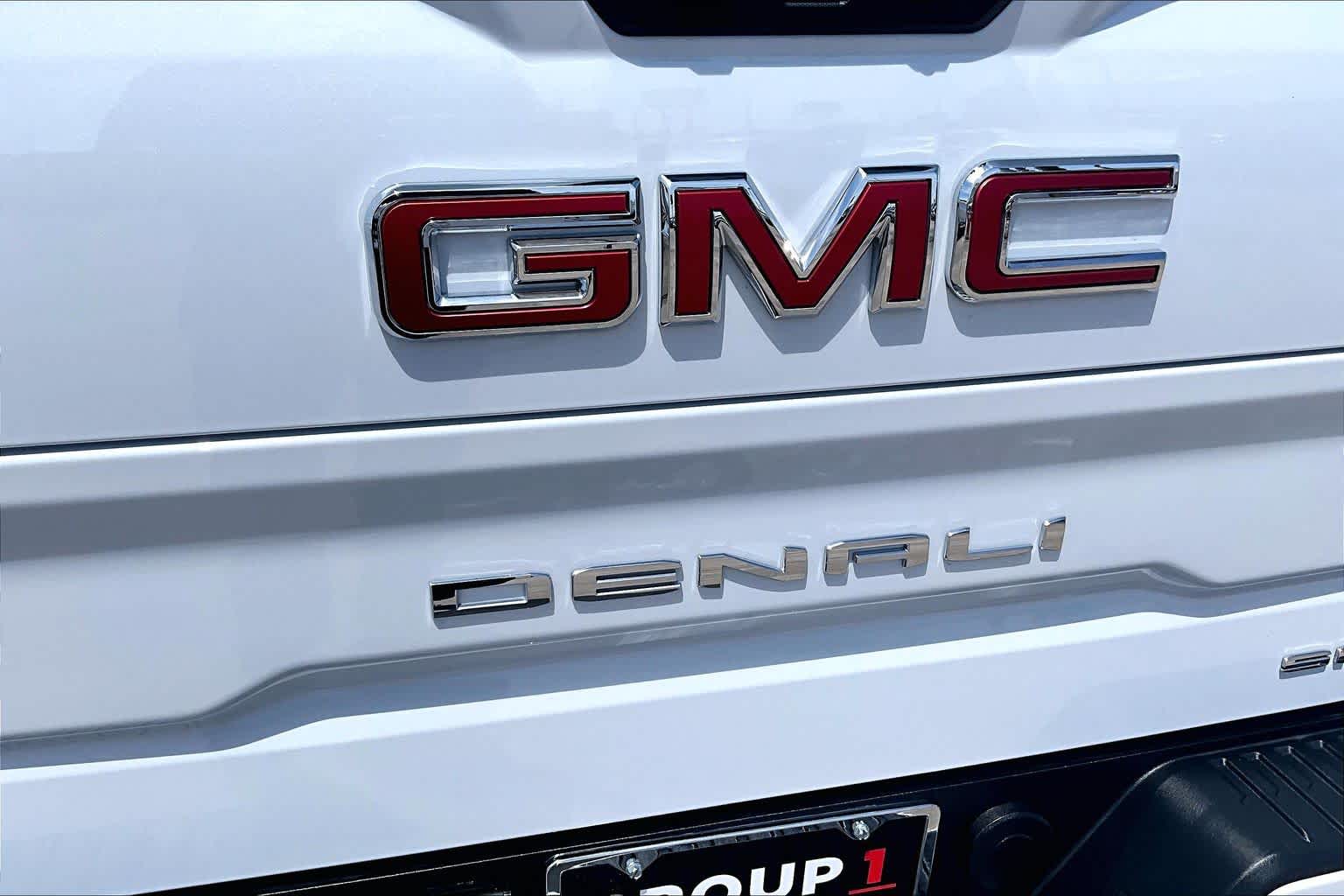 2026 GMC Sierra 1500 photo 31 of 37