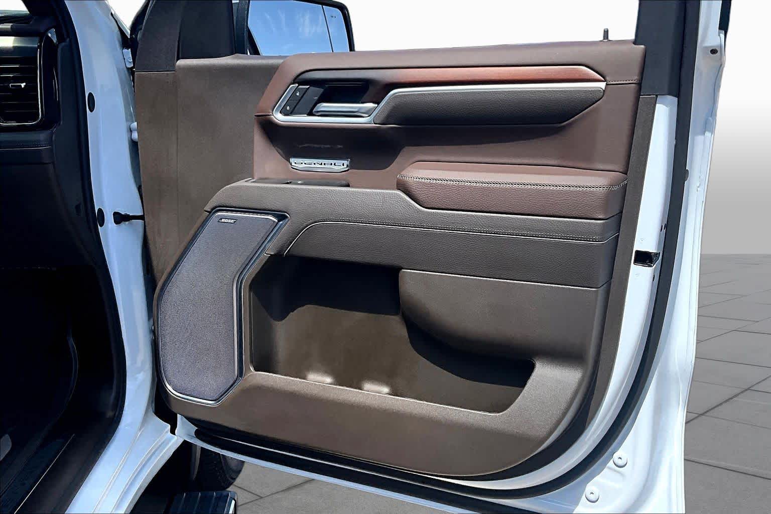 2026 GMC Sierra 1500 photo 23 of 37
