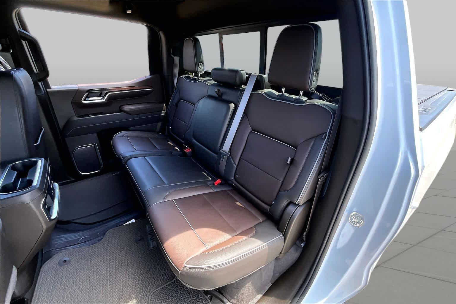 2026 GMC Sierra 1500 photo 21 of 37