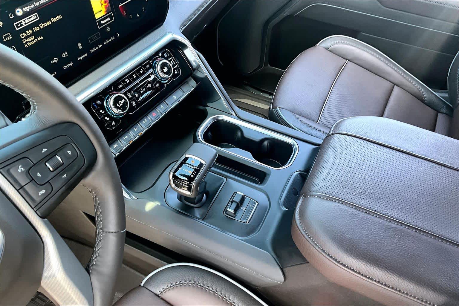 2026 GMC Sierra 1500 photo 17 of 37