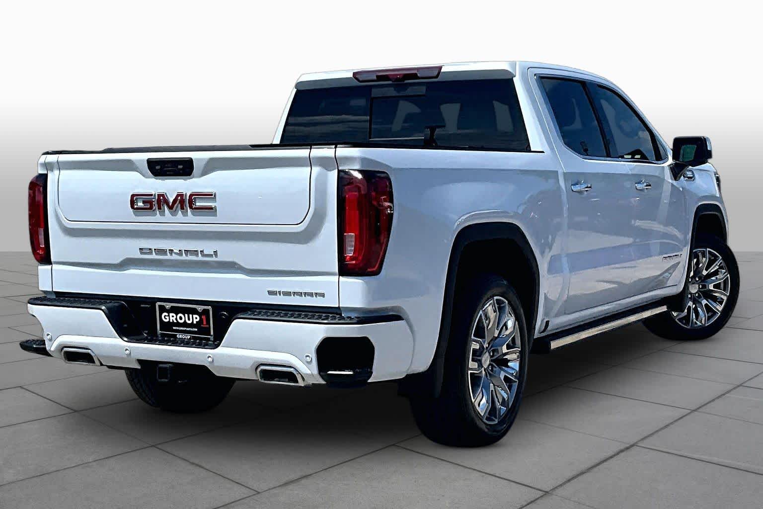 2026 GMC Sierra 1500 photo 13 of 37
