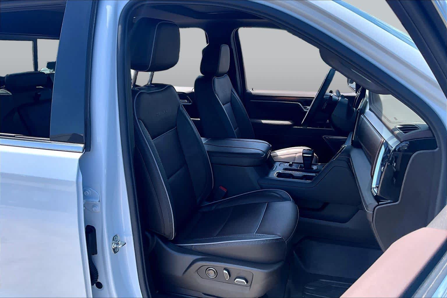 2026 GMC Sierra 1500 photo 9 of 37