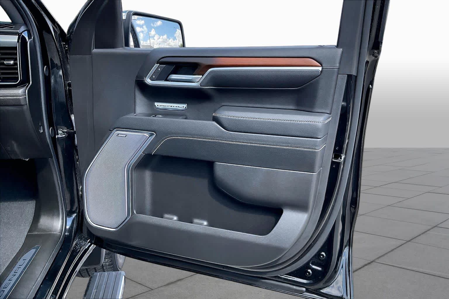 2026 GMC Sierra 1500 photo 23 of 35