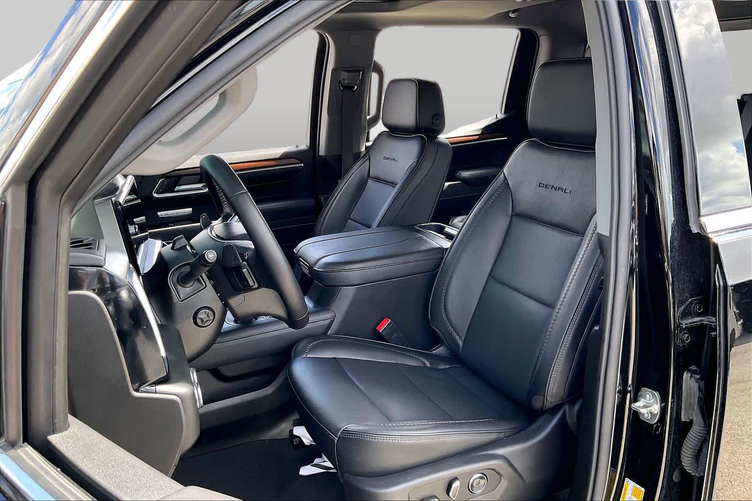 2026 GMC Sierra 1500 photo 8 of 35