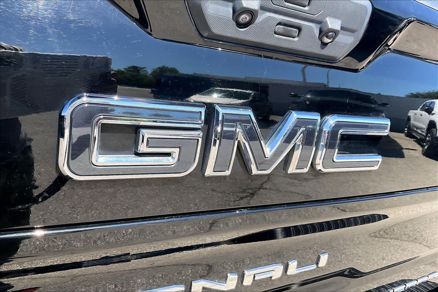 2024 GMC Sierra 1500 photo 31 of 35