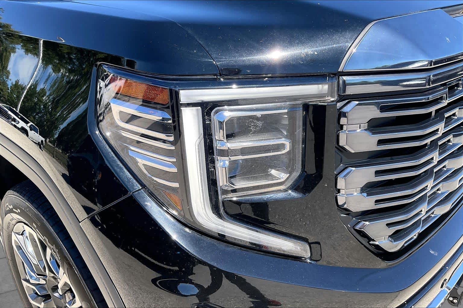 2024 GMC Sierra 1500 photo 28 of 35