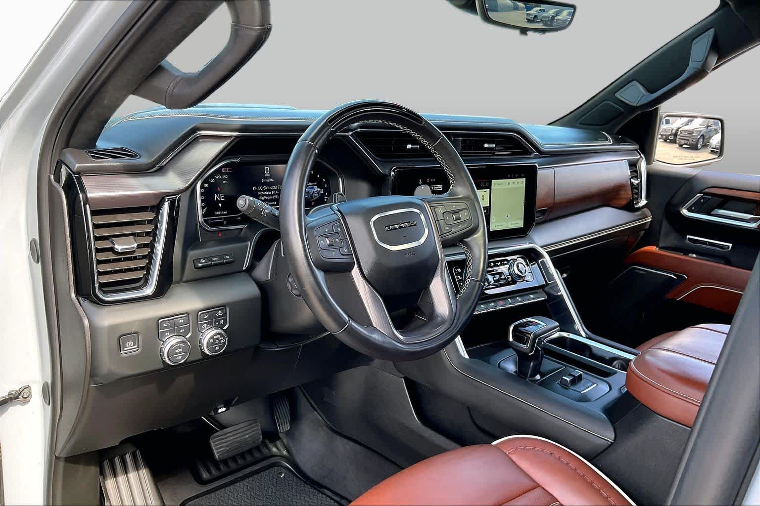 2024 GMC Sierra 1500 photo 18 of 35